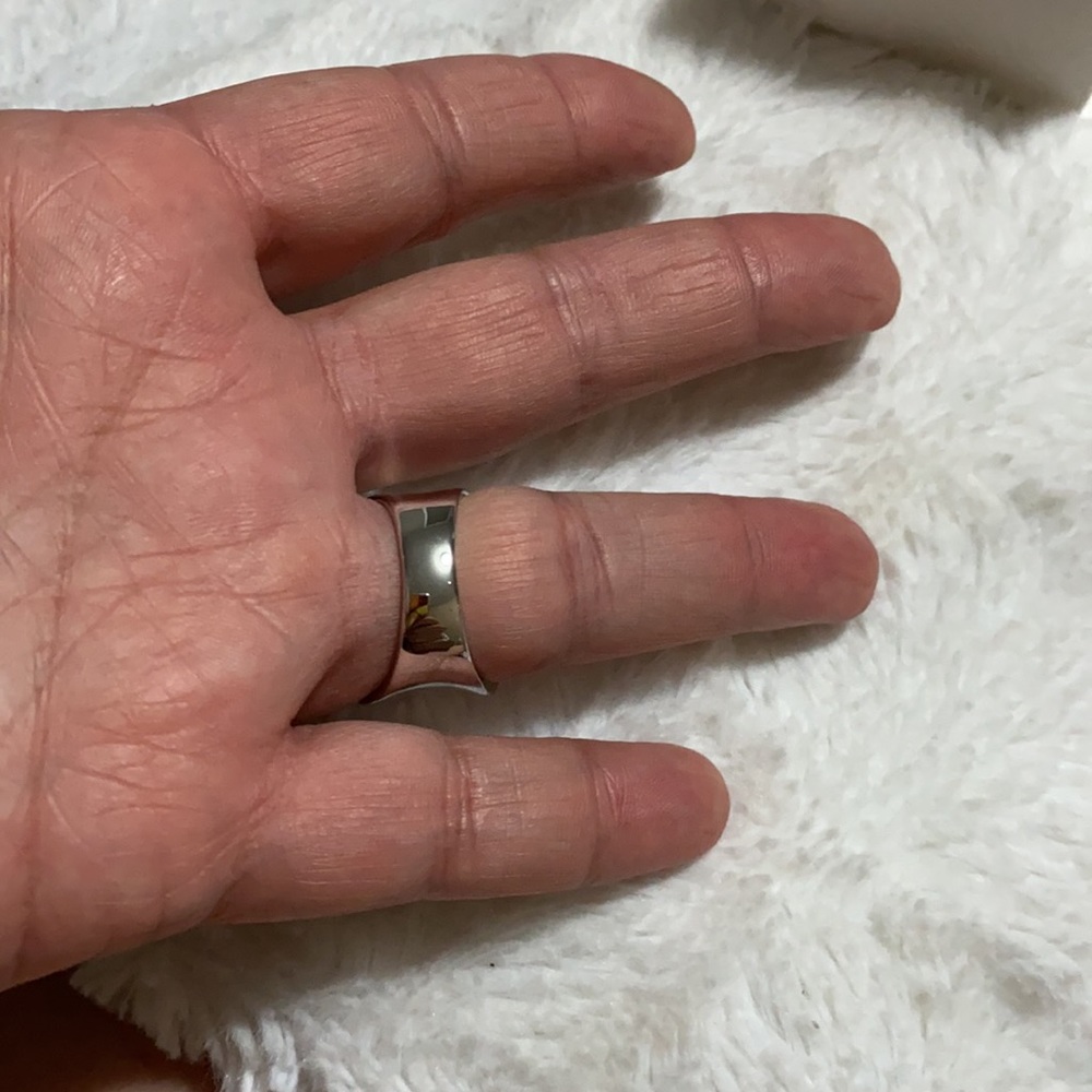 Roxi Daisy ring 🆕 flowers - Picture 10 of 13